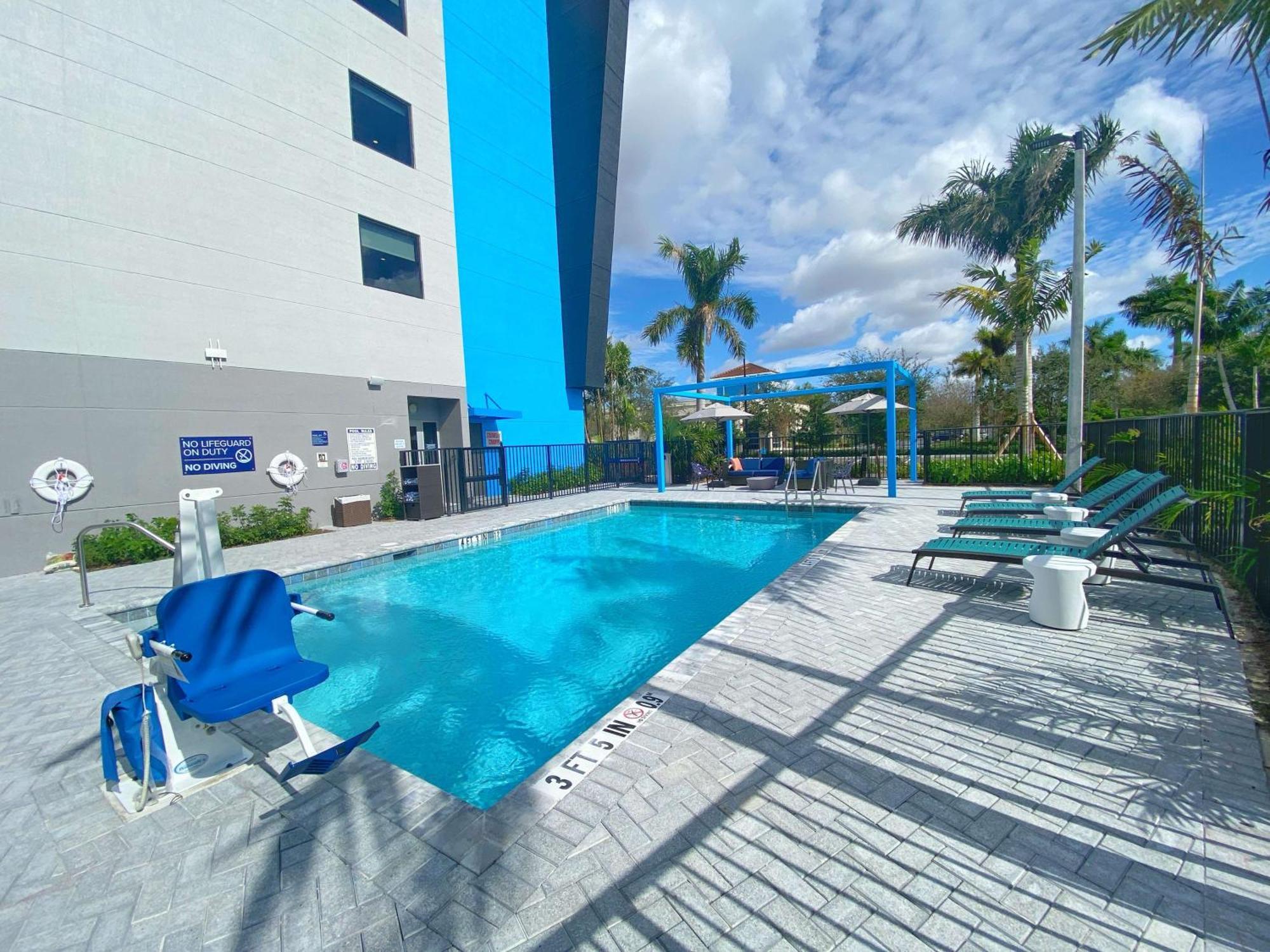 Hotel Tru By Hilton Miramar Exterior foto